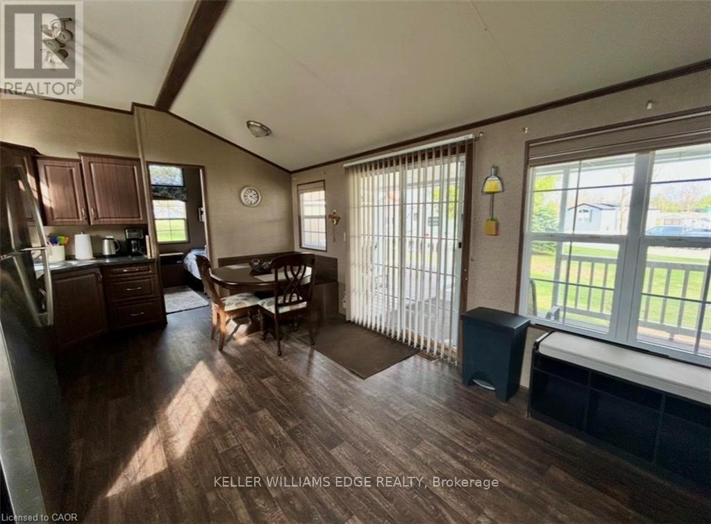 232352 2 WGR CONCESSION - 10