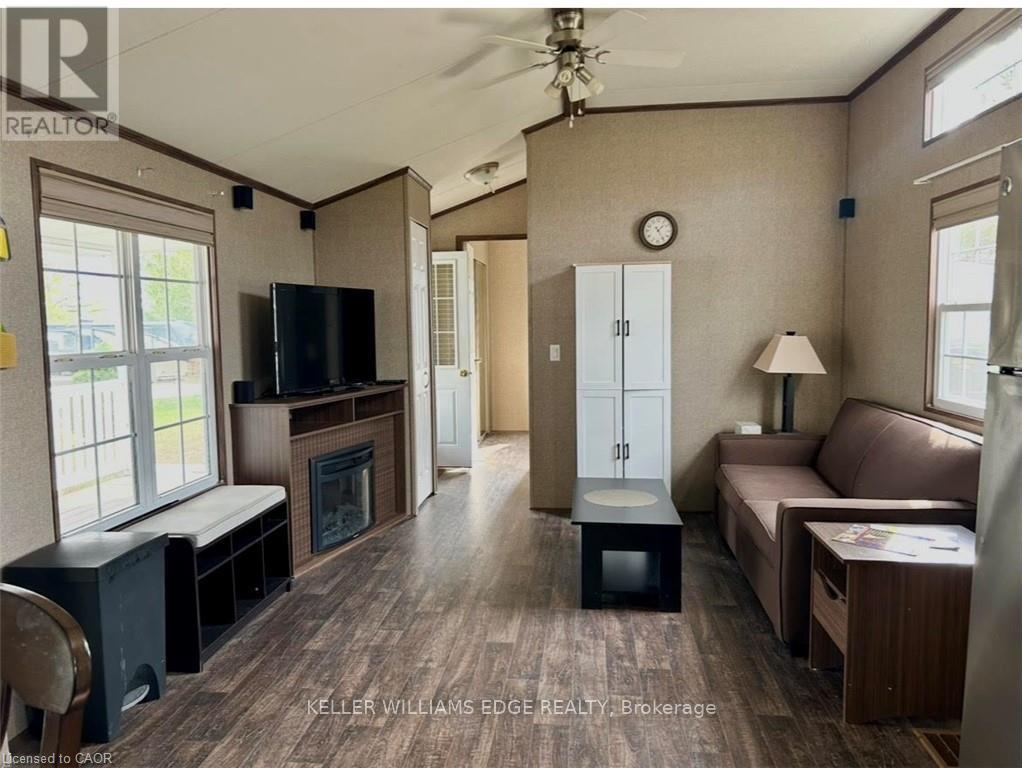 232352 2 WGR CONCESSION - 13