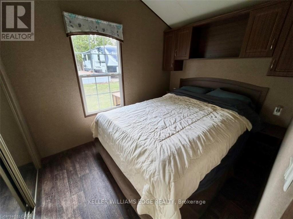 232352 2 WGR CONCESSION - 4