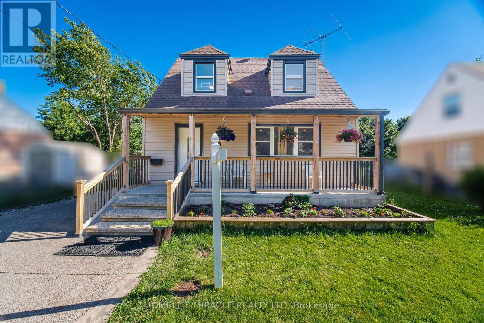 18 GLENGROVE AVENUE - 3