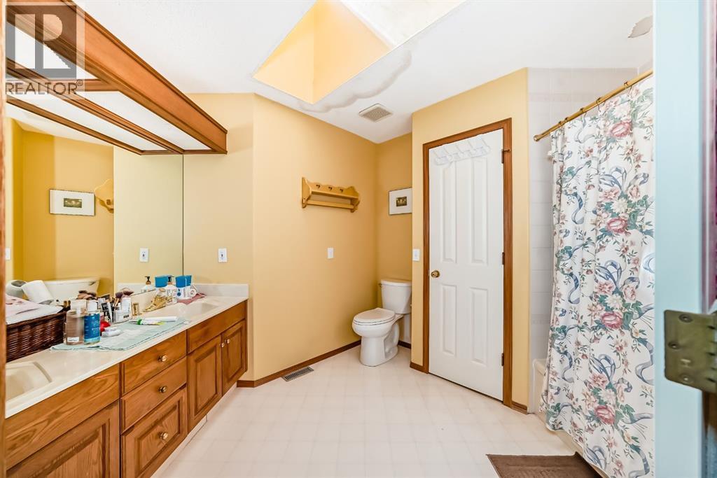448 Mckenzie Lake Bay SE — photo 25