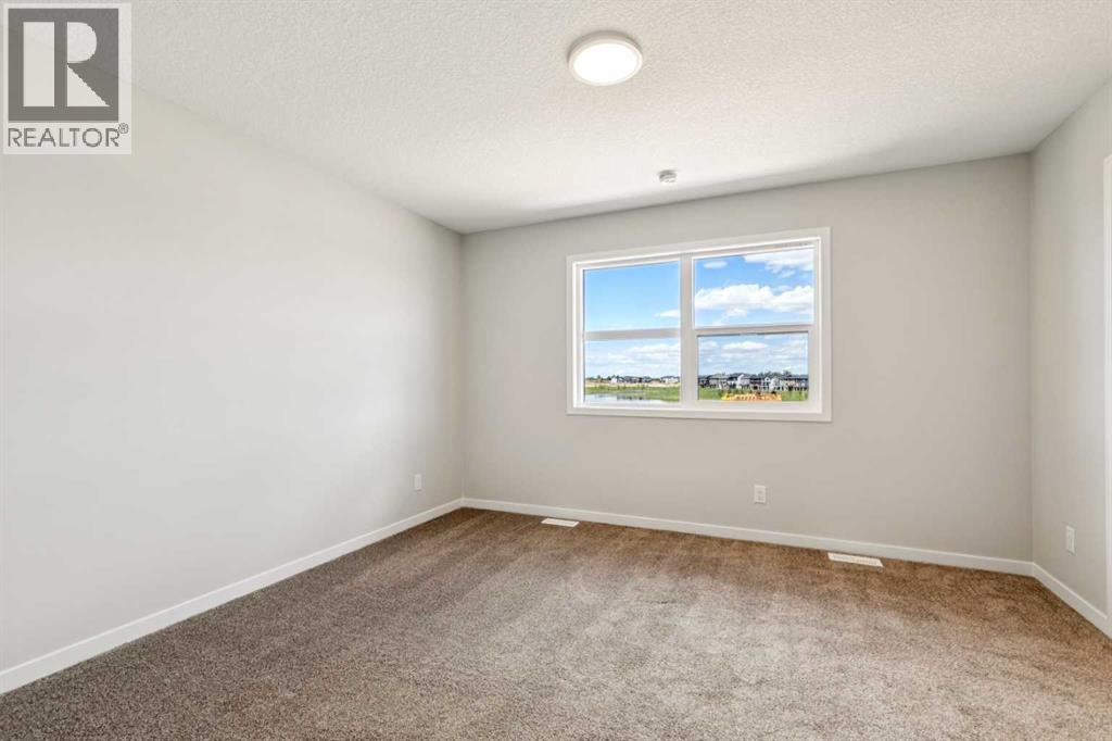 30 Hotchkiss Gardens SE - 16