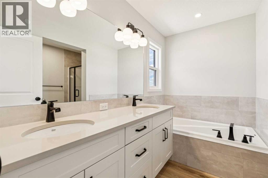 30 Hotchkiss Gardens SE - 19