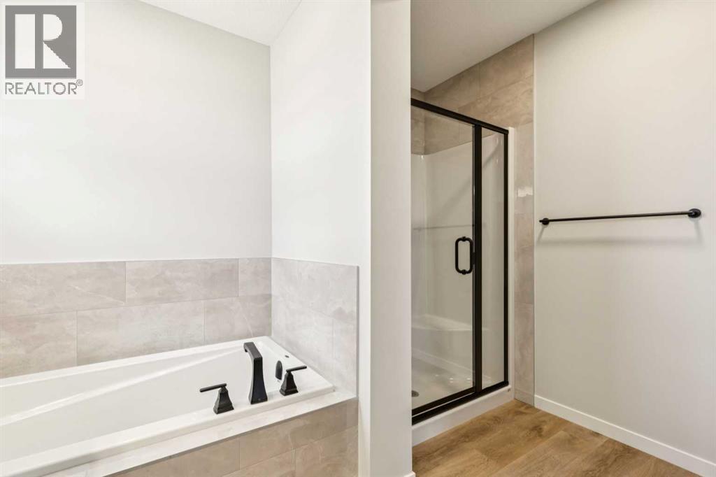 30 Hotchkiss Gardens SE - 20