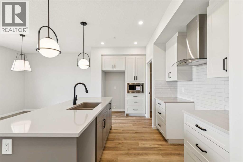 30 Hotchkiss Gardens SE - 5
