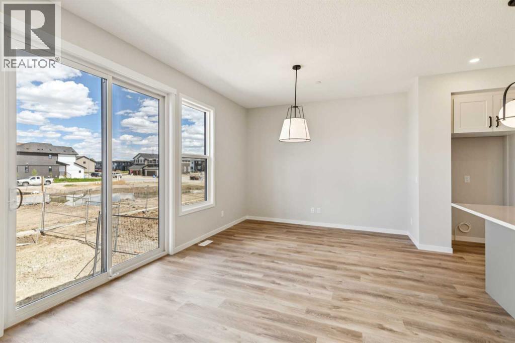 30 Hotchkiss Gardens SE - 9