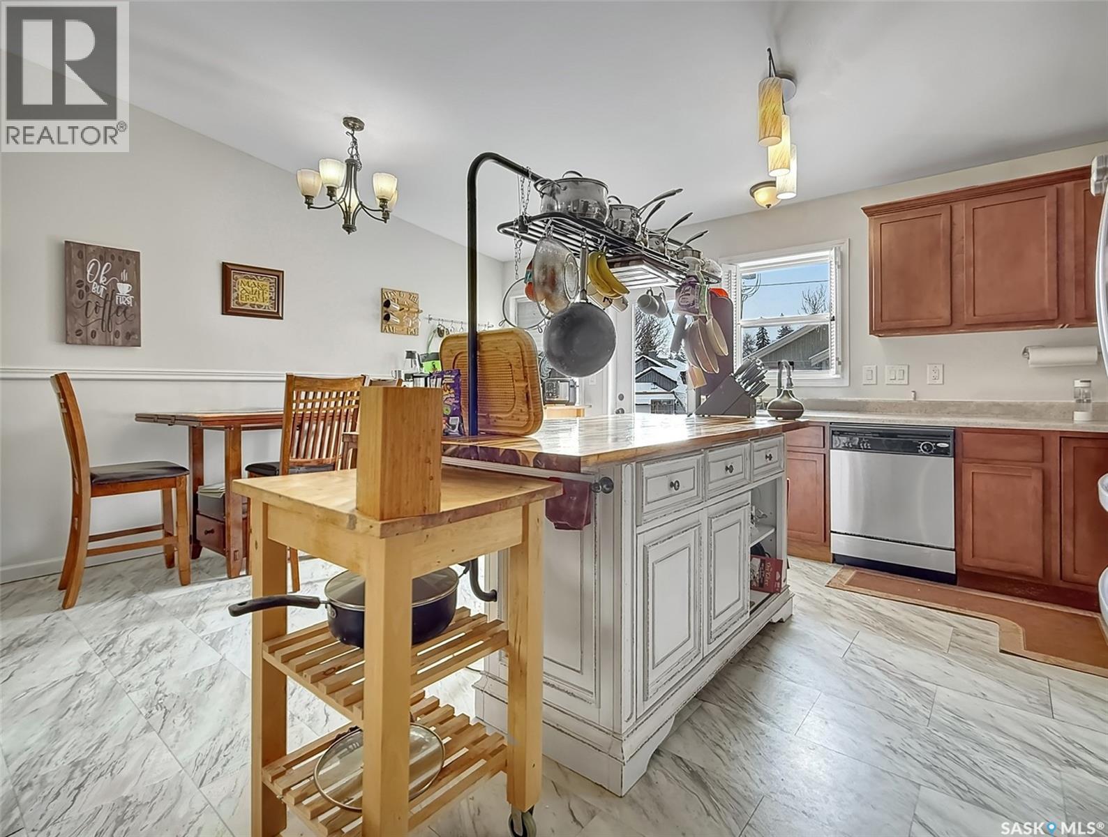 808 Chaplin STREET - 5