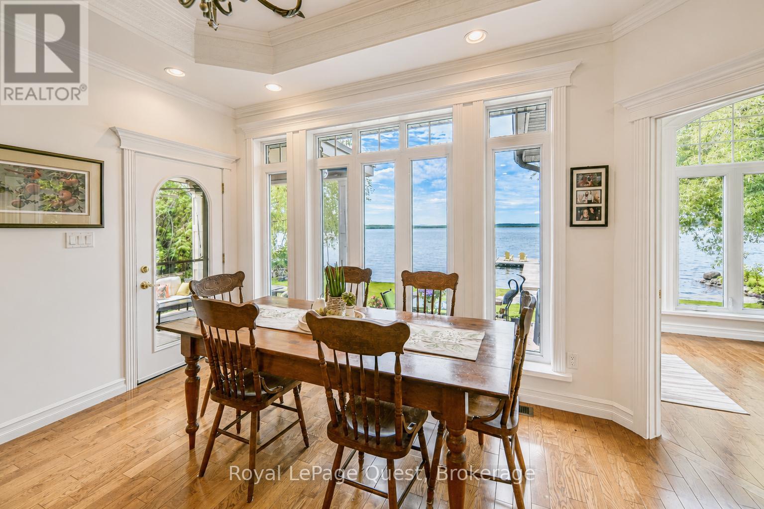 199 VICTORIA CRESCENT - 11