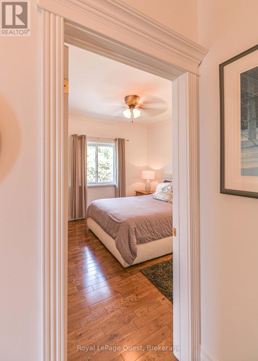 199 VICTORIA CRESCENT - 21