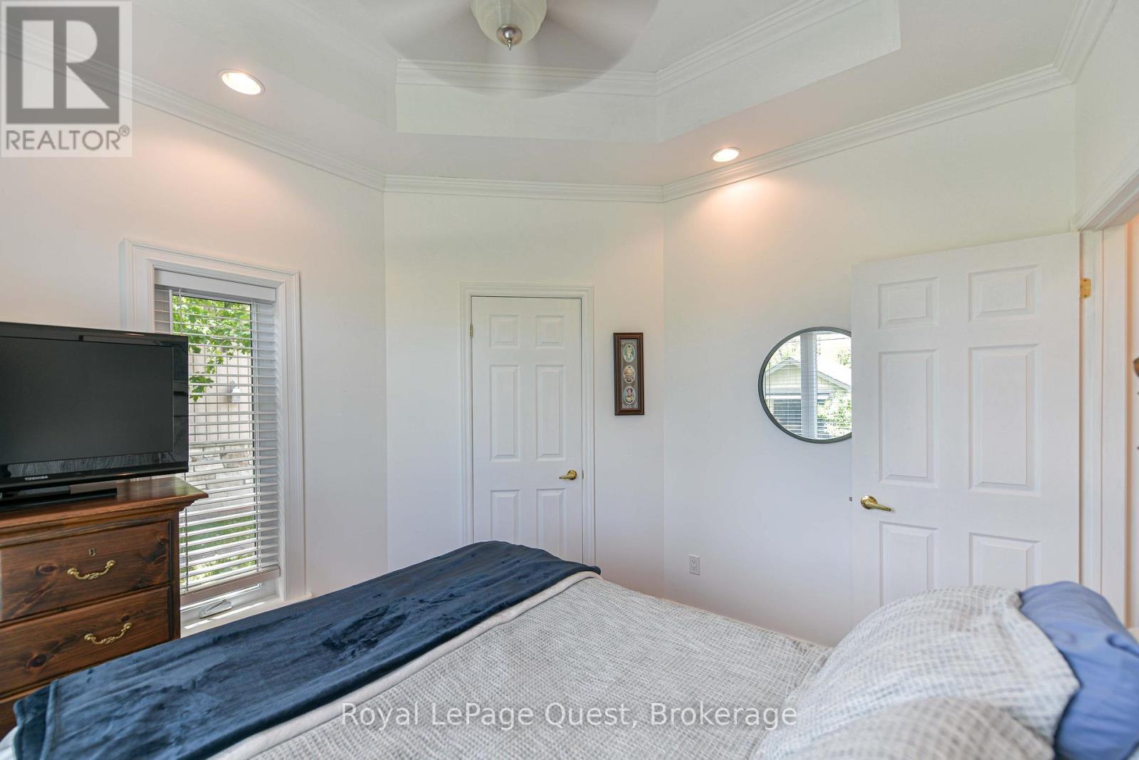 199 VICTORIA CRESCENT - 23