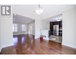 692 Sultana Square, Pickering, ON L1V3Y3 Photo 11
