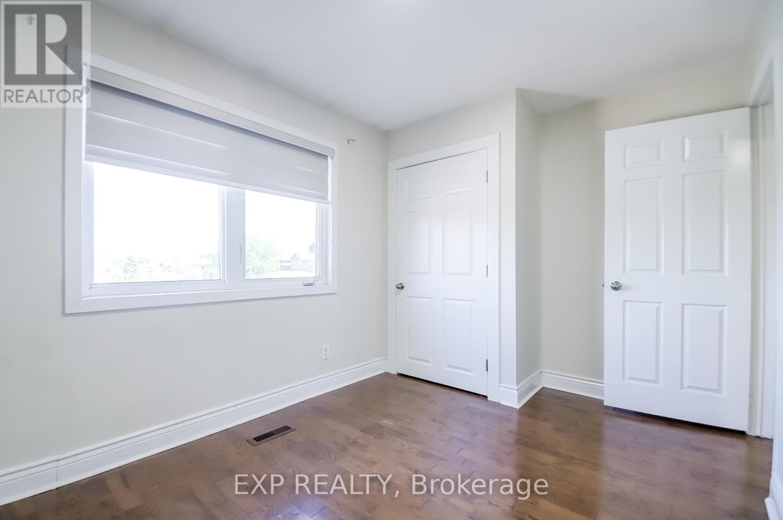692 SULTANA SQUARE - 31