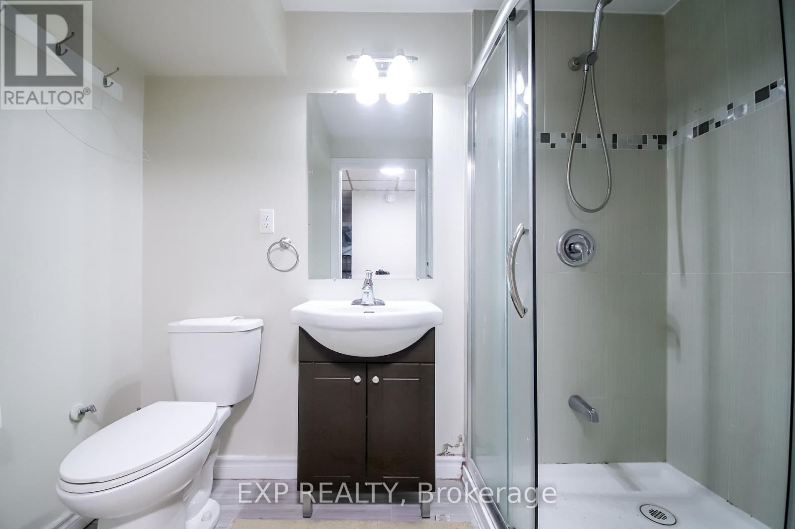 692 SULTANA SQUARE - 35