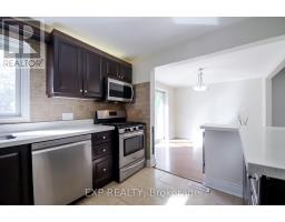 692 Sultana Square, Pickering, ON L1V3Y3 Photo 18