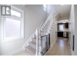 692 Sultana Square, Pickering, ON L1V3Y3 Photo 20
