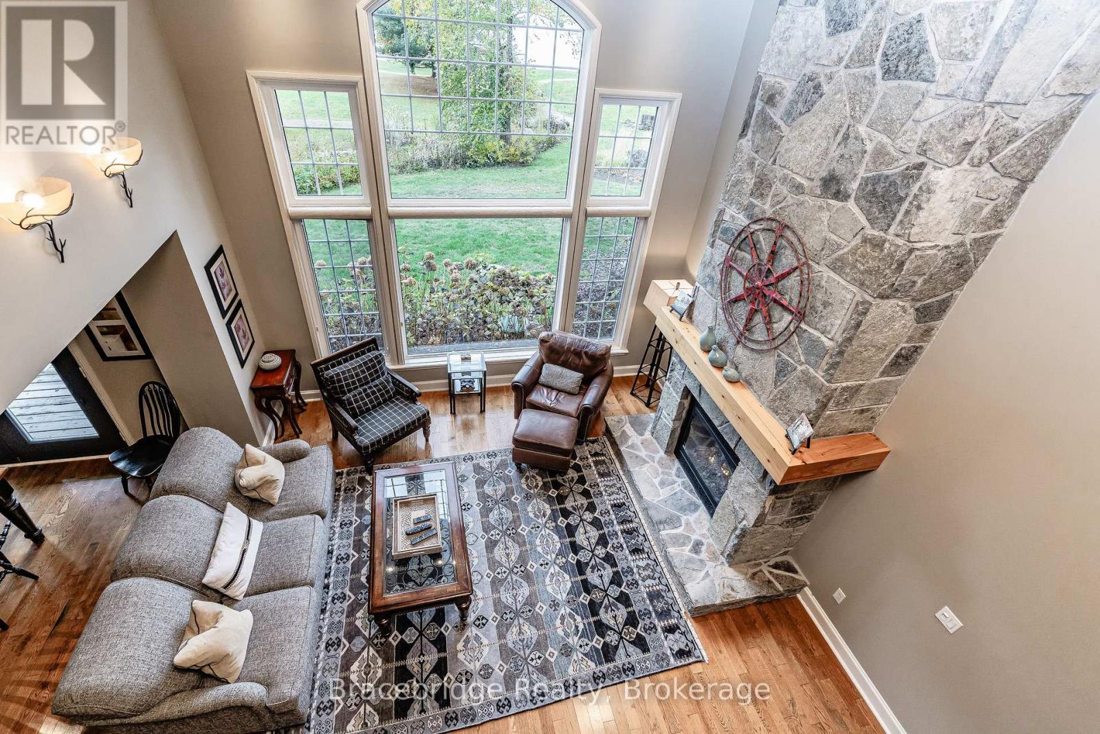 CARLING 5 W3 - 3876 MUSKOKA RD 118 HIGHWAY W - 7