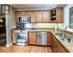 Carling 5 W3 - 3876 Muskoka Rd 118 Highway W, Muskoka Lakes, ON P0B1J0 Photo 11