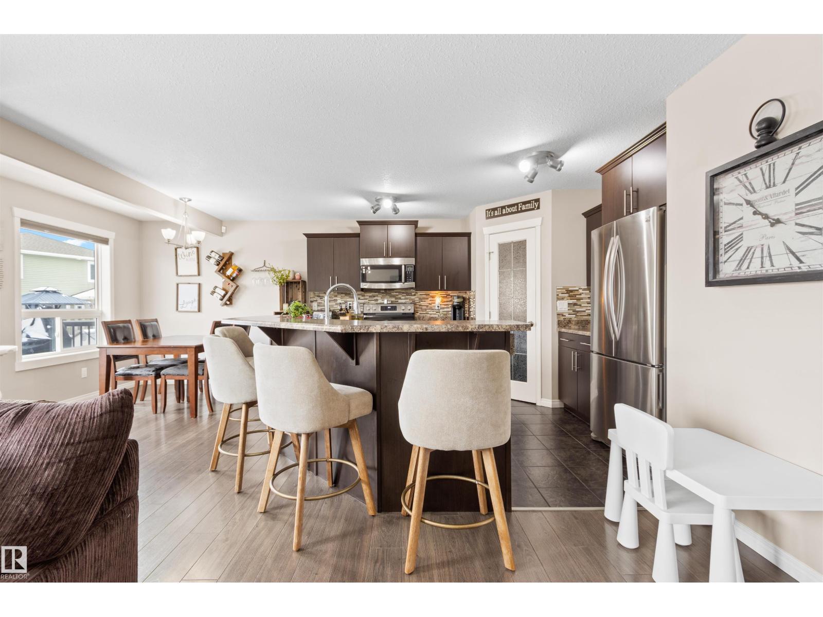 4137 41A AV — photo 17