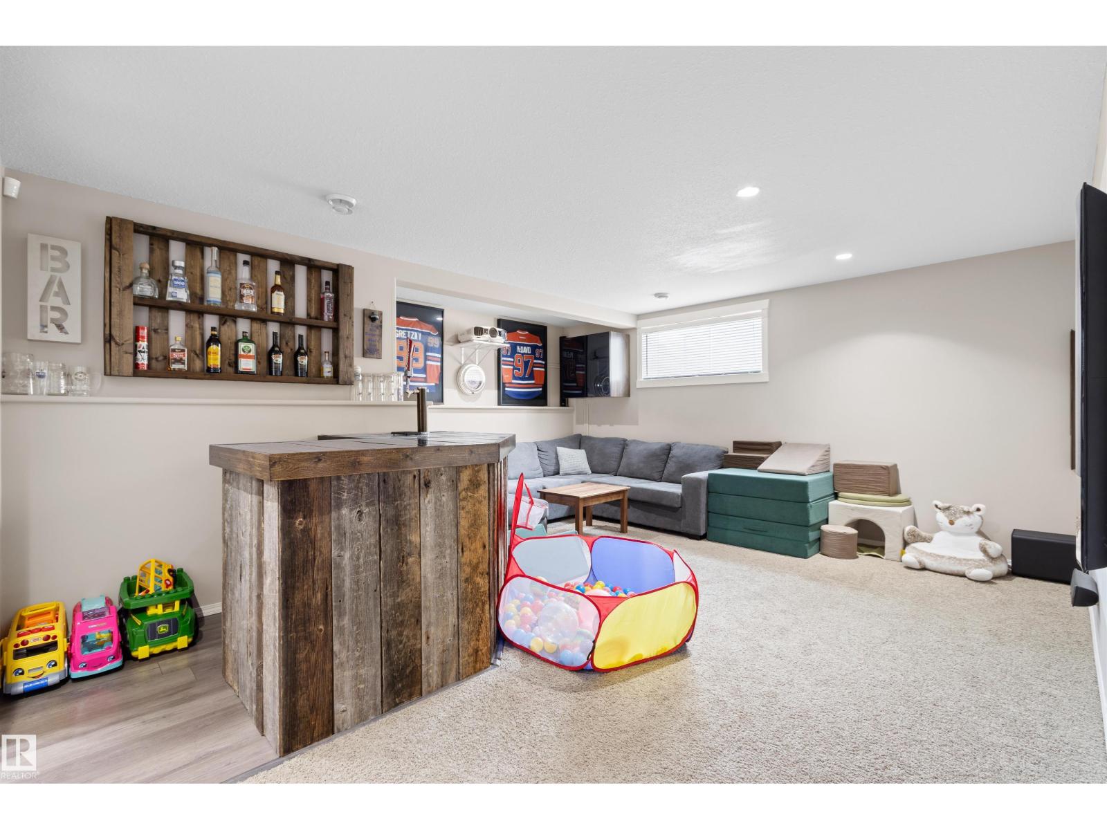 4137 41A AV — photo 38