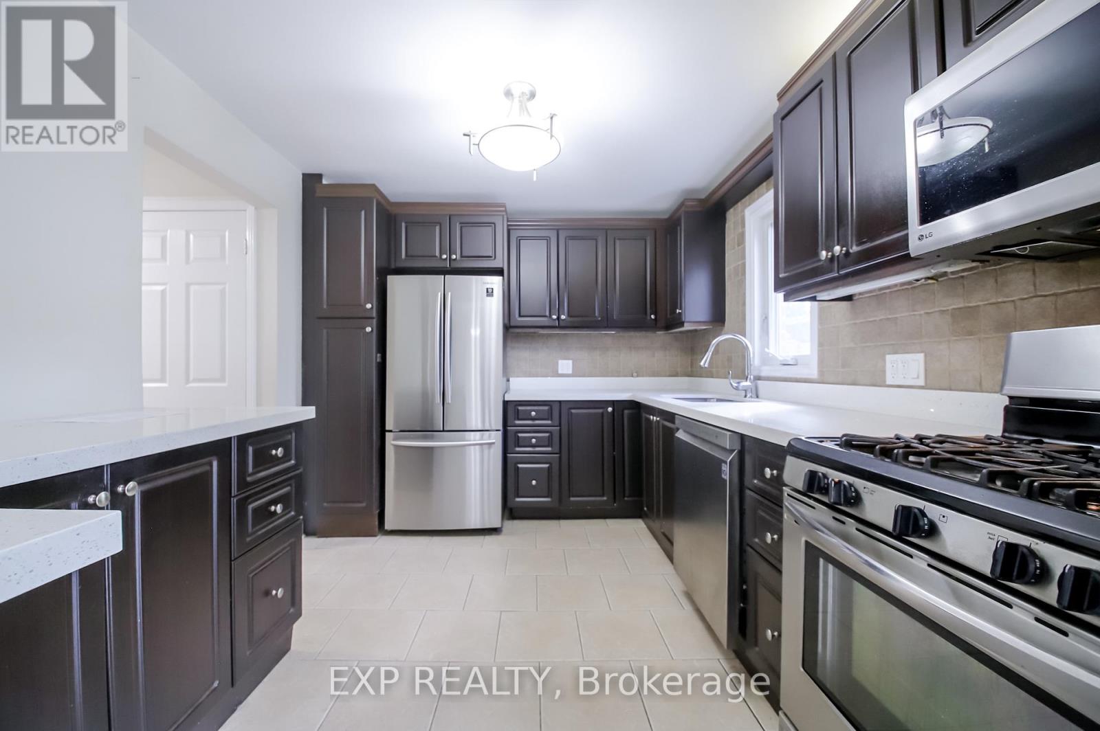 692 SULTANA SQUARE - 13