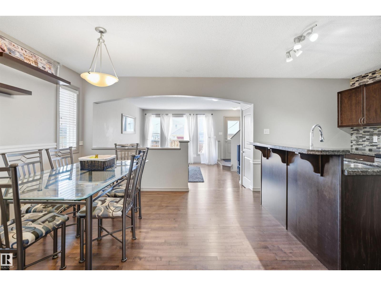 1144 35 AV NW - 10