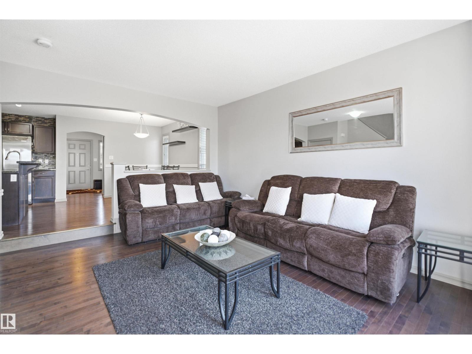 1144 35 AV NW - 17