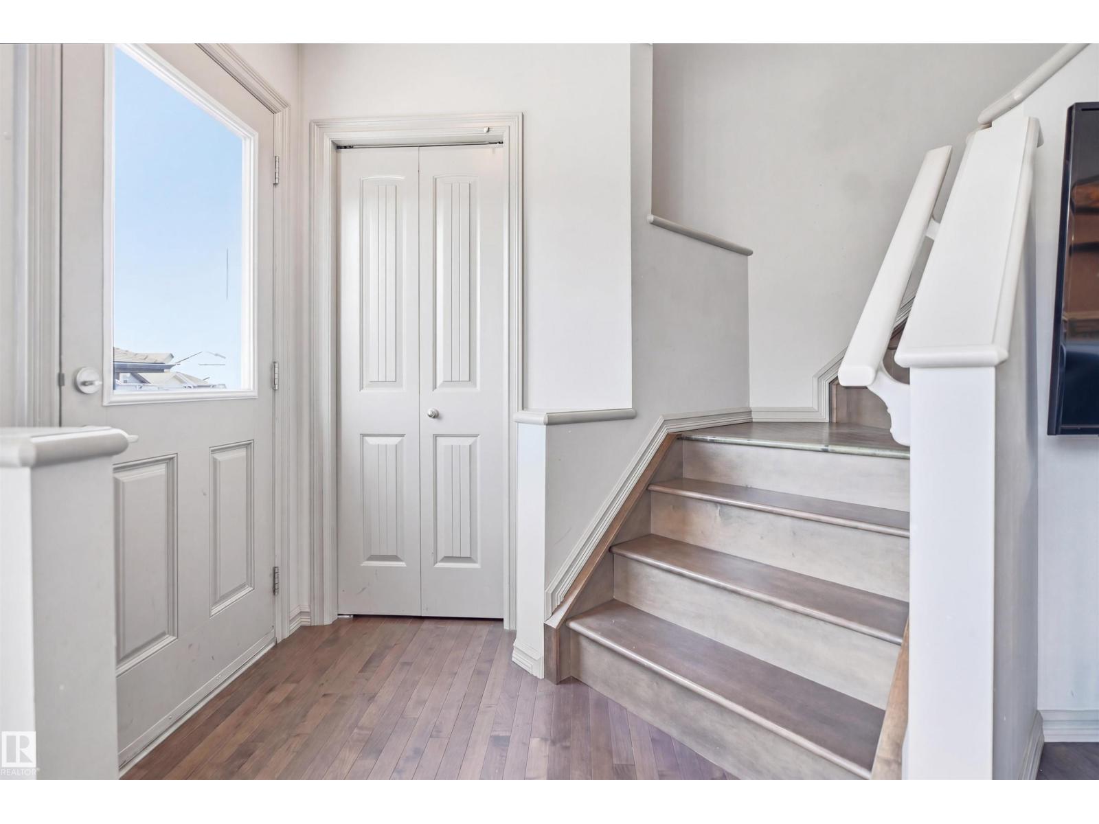 1144 35 AV NW - 19