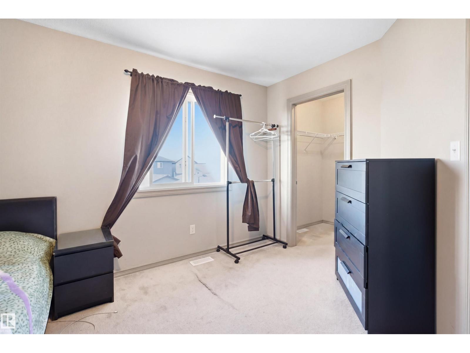 1144 35 AV NW - 23