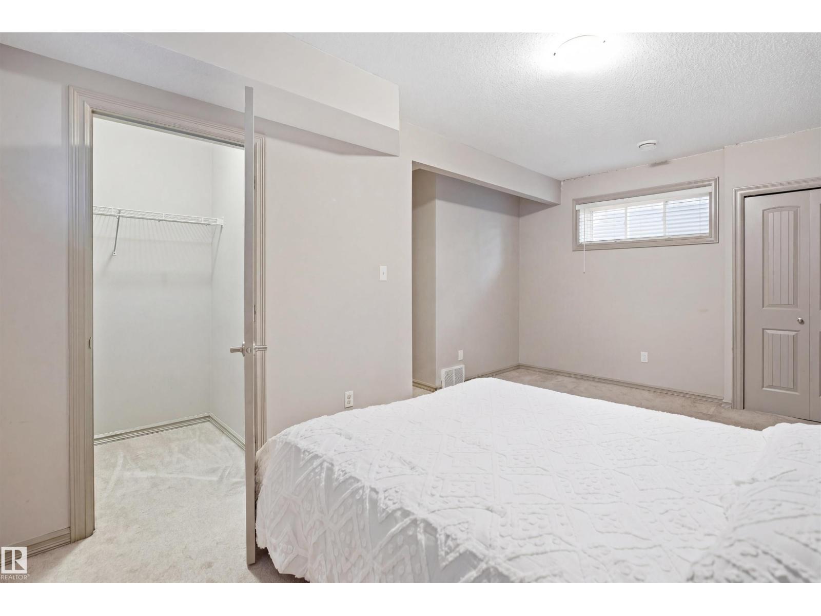 1144 35 AV NW - 44