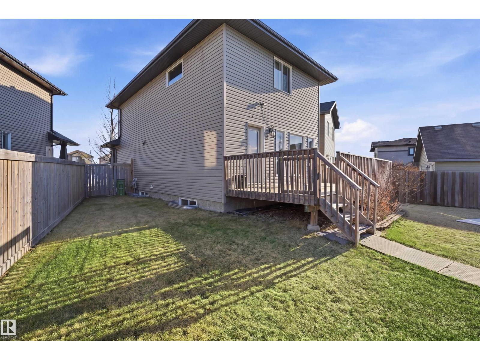 1144 35 AV NW - 50