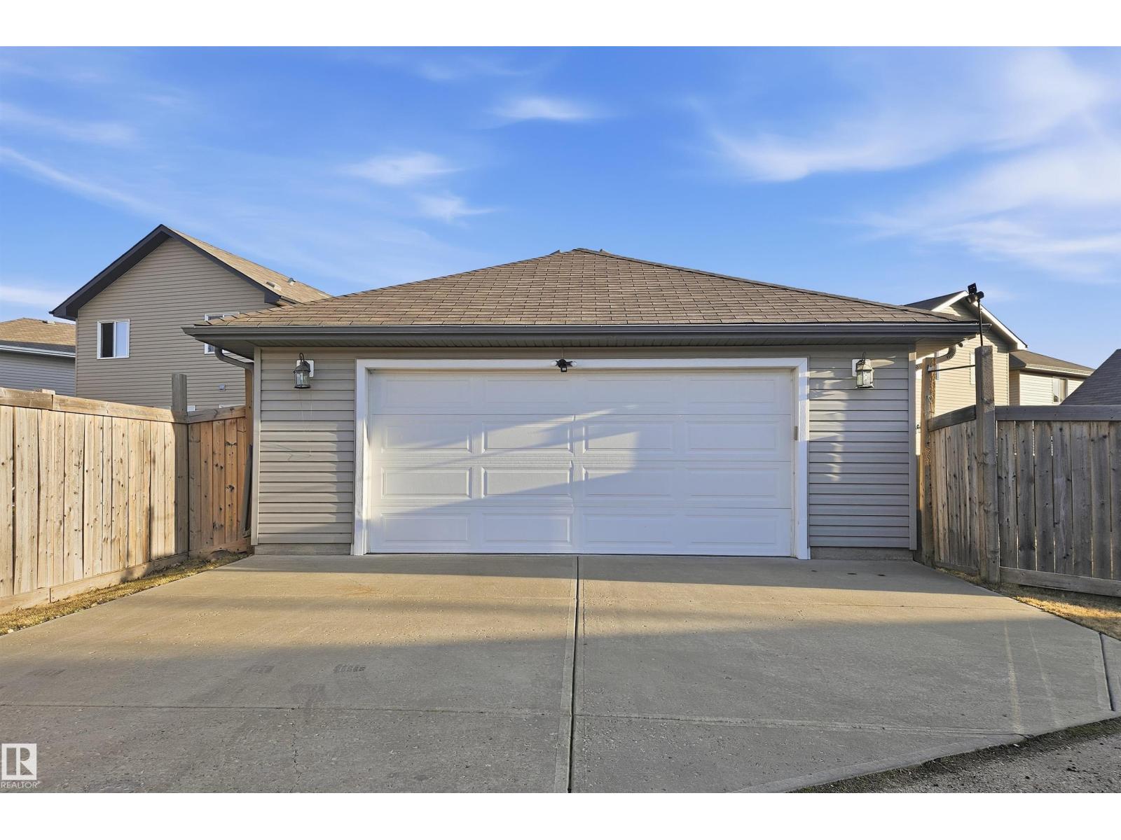 1144 35 AV NW - 54