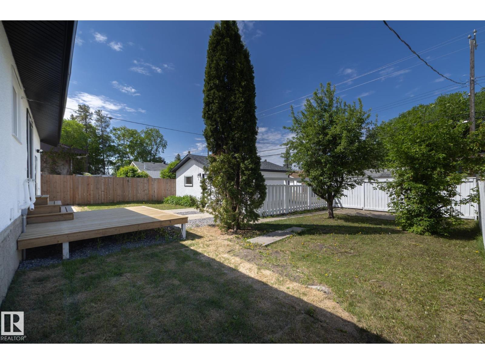 8008 159 ST NW — photo 43