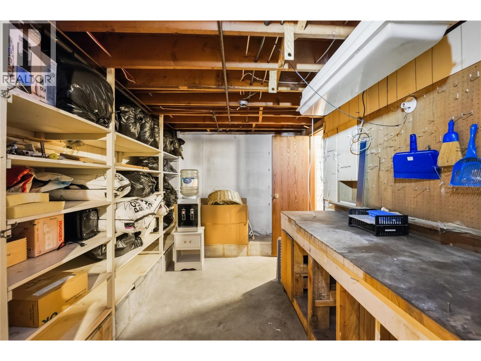 809 Main Street - 36