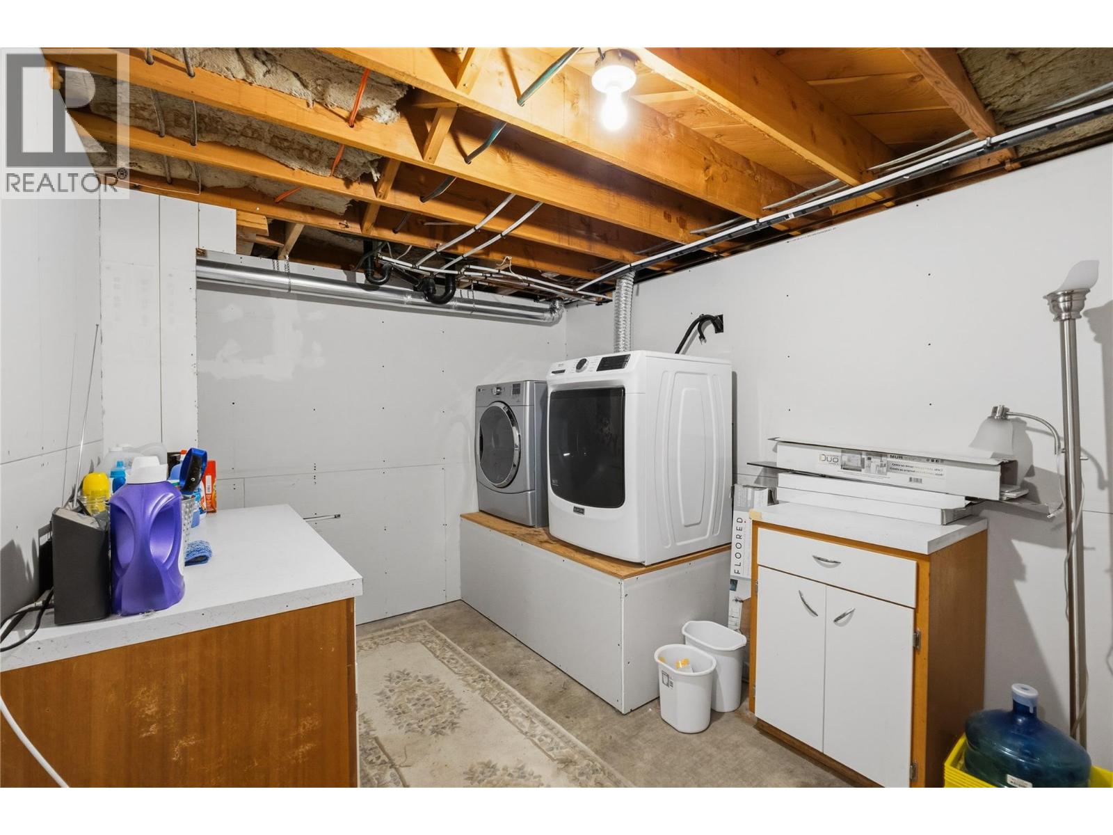 809 Main Street - 35