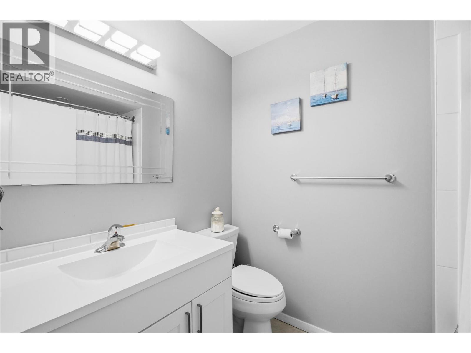 809 Main Street - 26