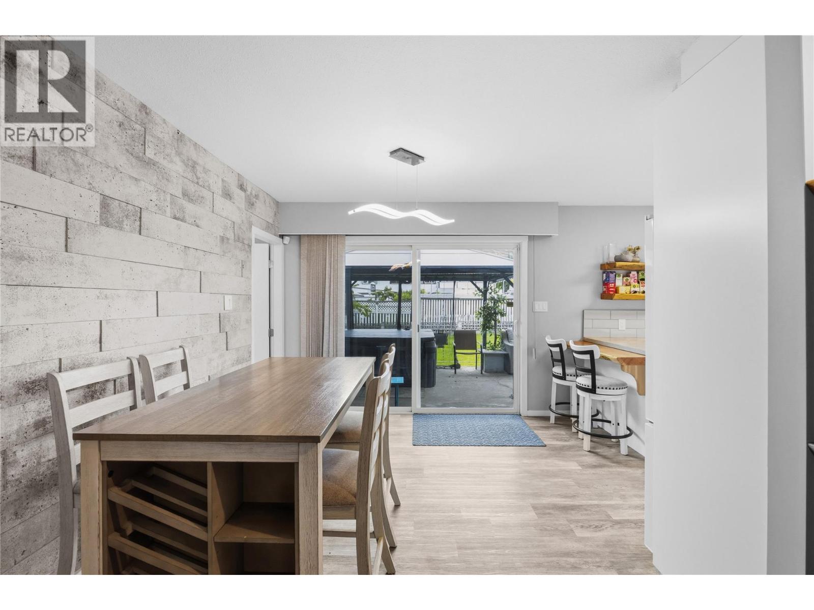 809 Main Street - 4