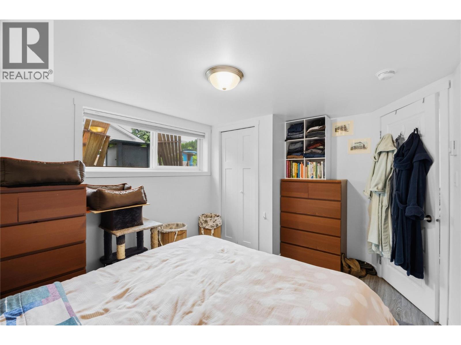 809 Main Street - 30