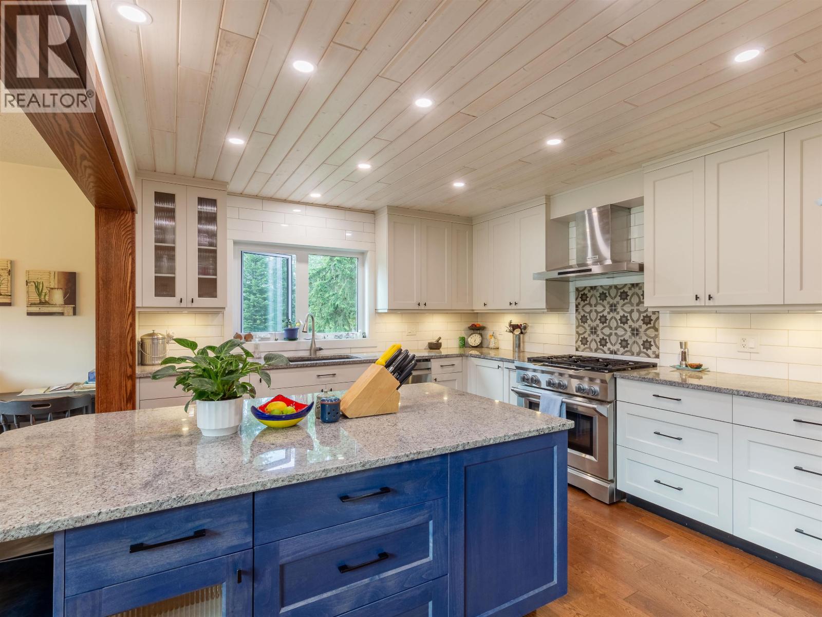 1910 KIDD Road, Smithers