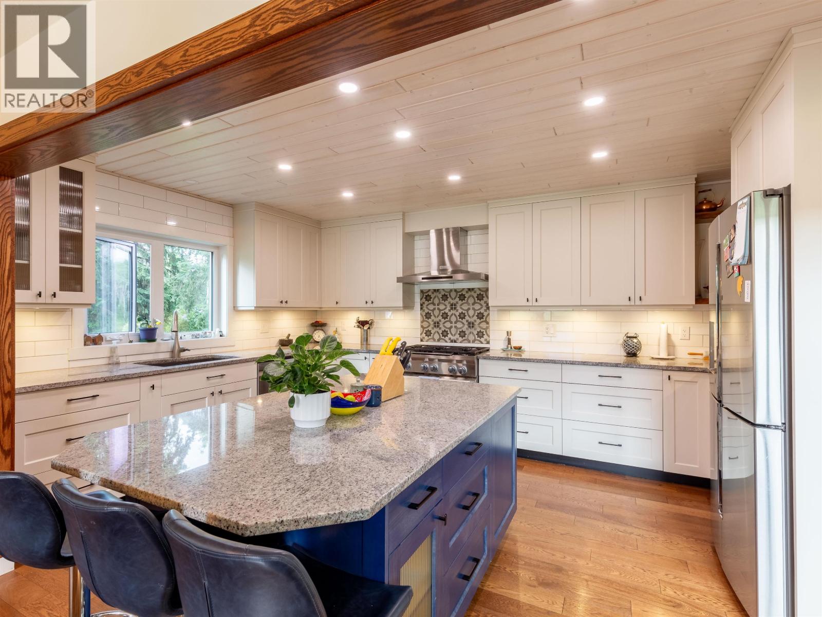 1910 KIDD Road, Smithers
