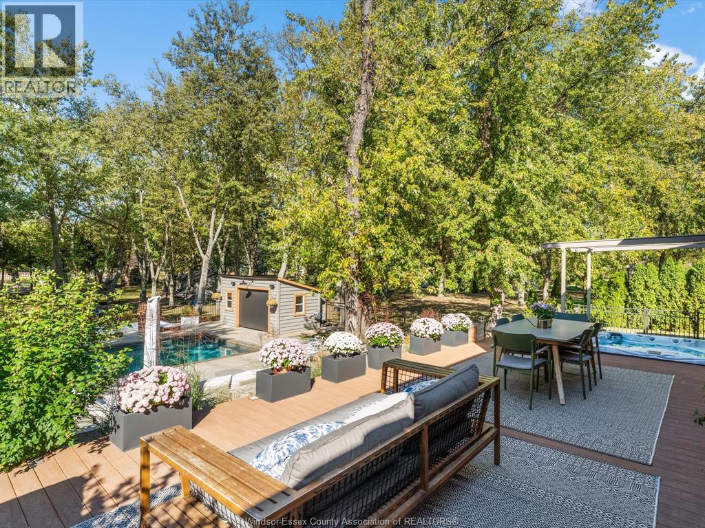 427 EAST RUSCOM RIVER - 41
