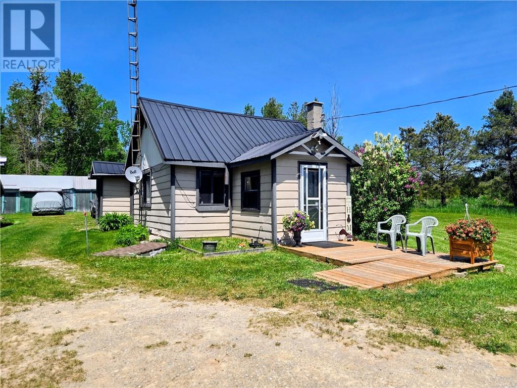622 Campbell Rd - 12
