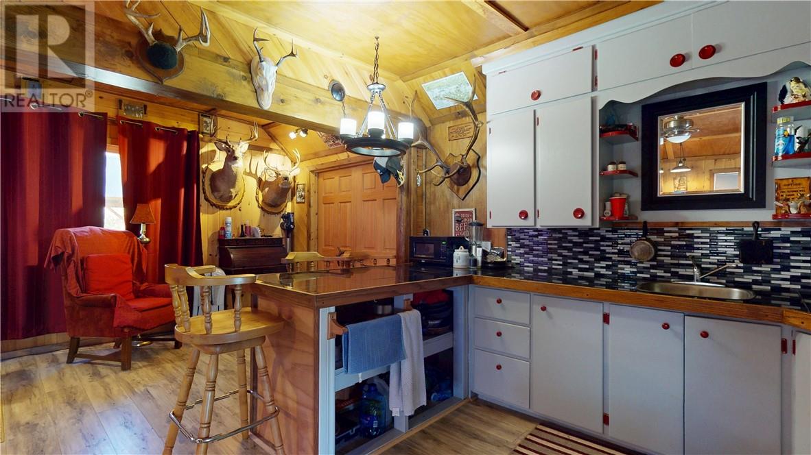 622 Campbell Rd - 43
