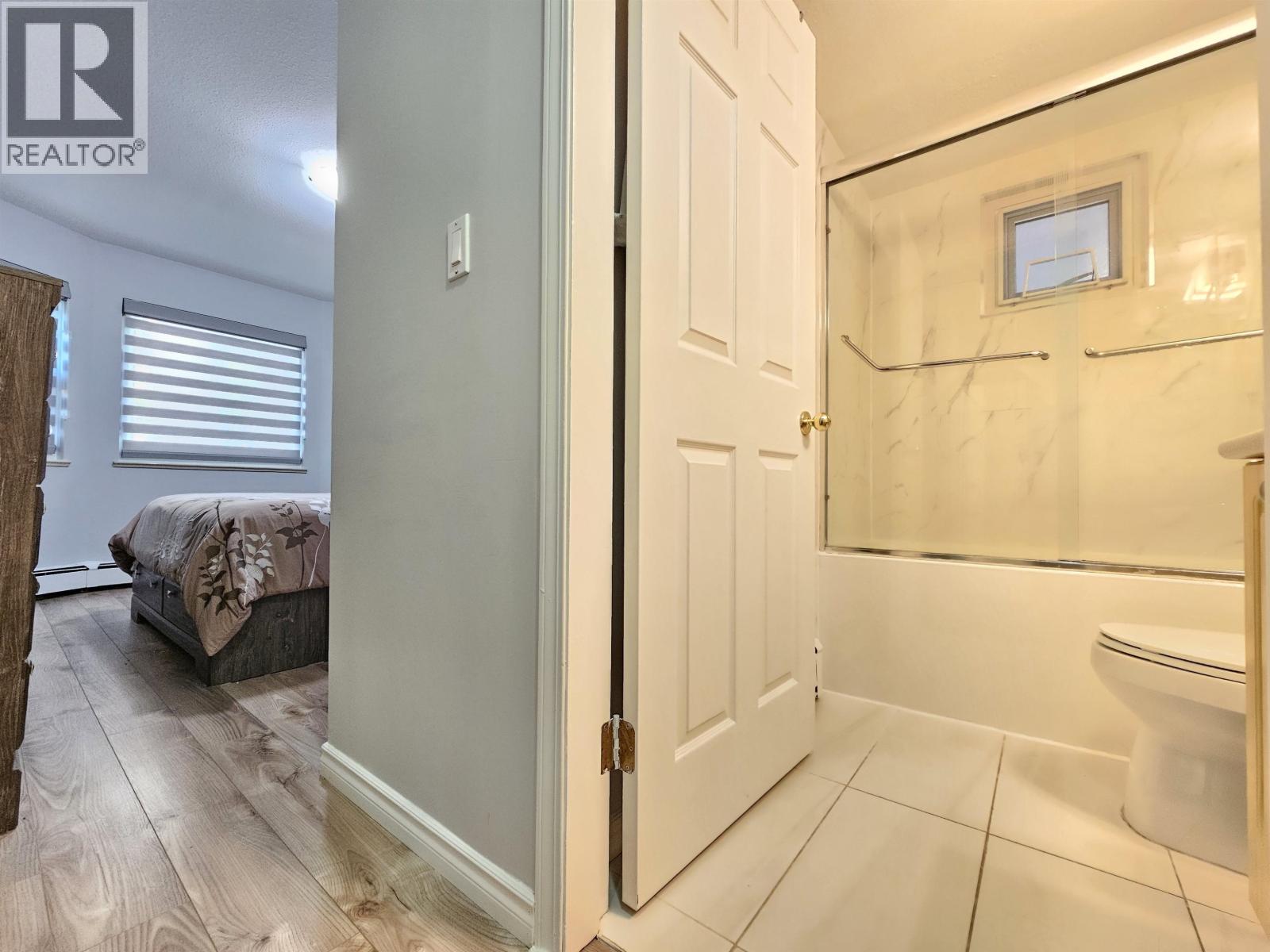 Thumbnail 23