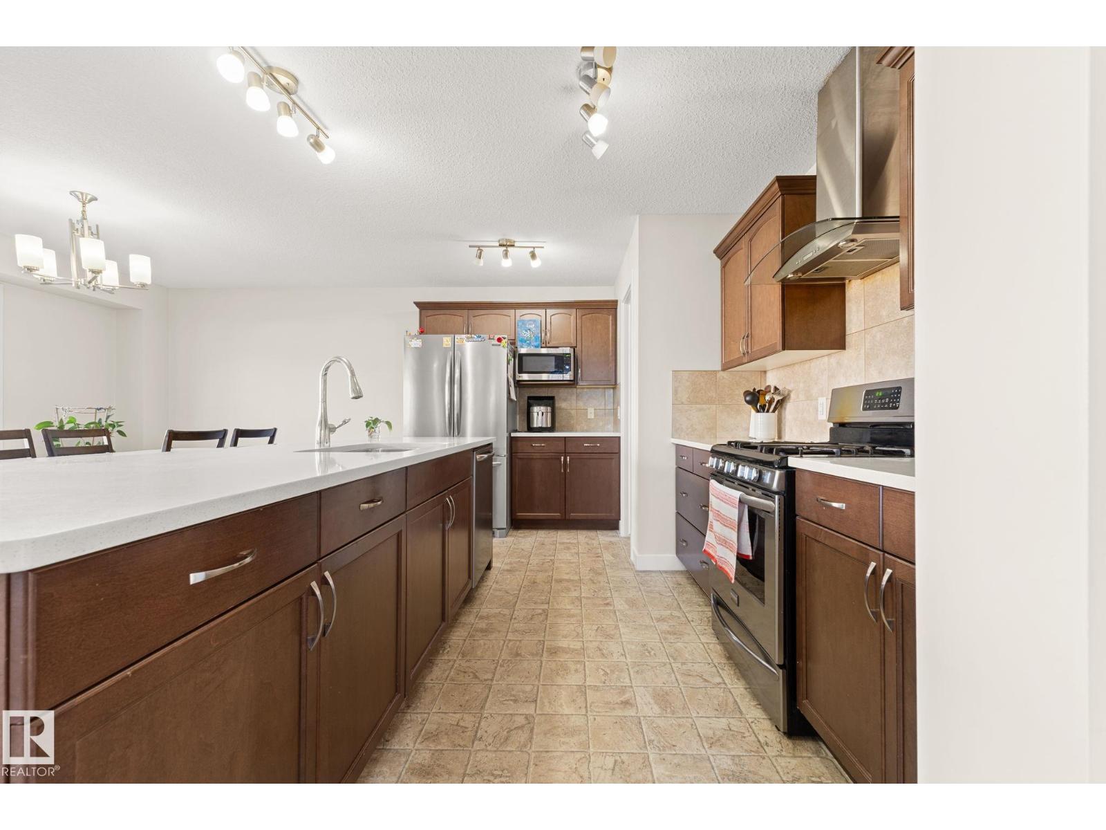 724 40 AV NW - 11