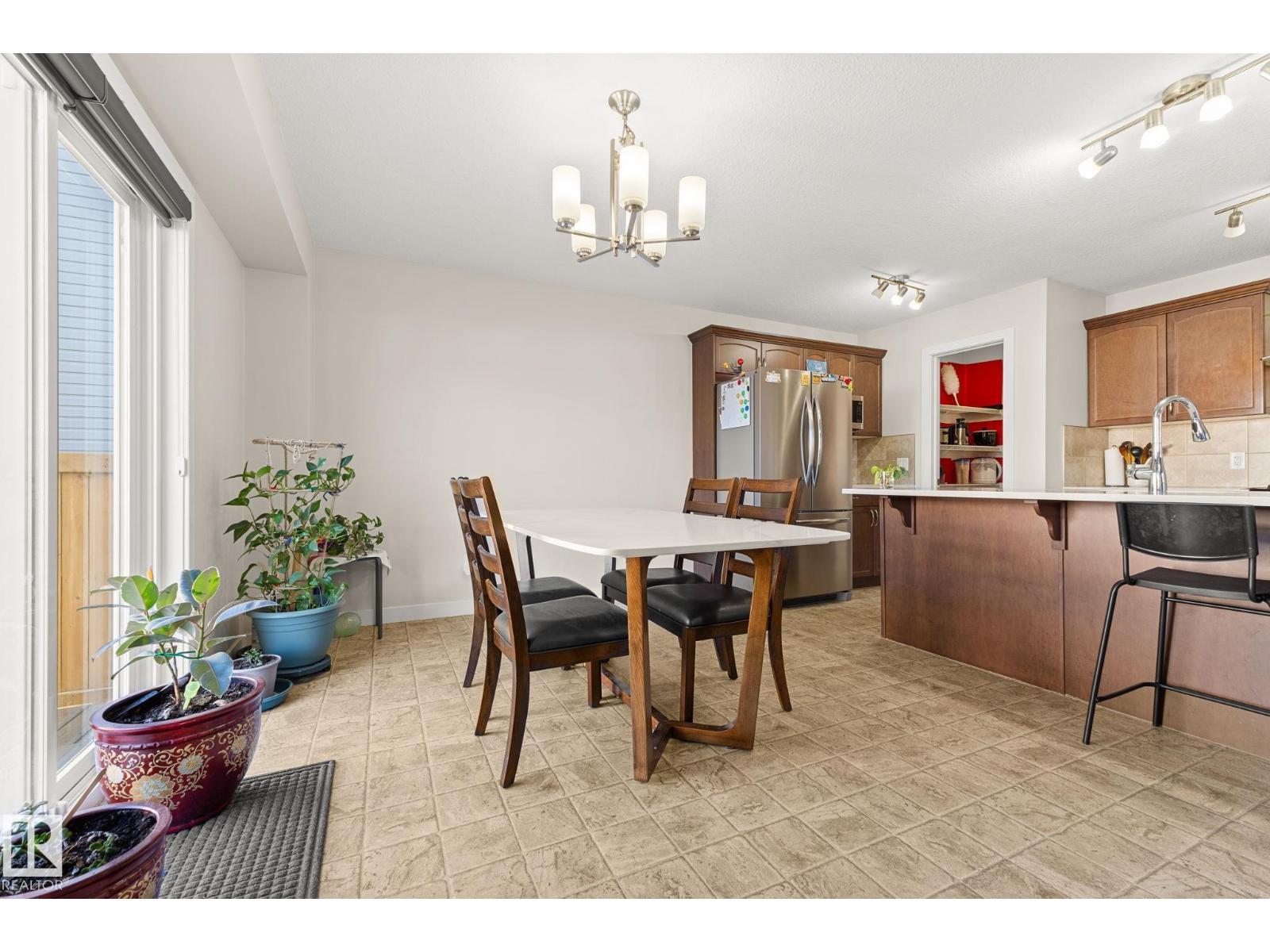 724 40 AV NW - 17