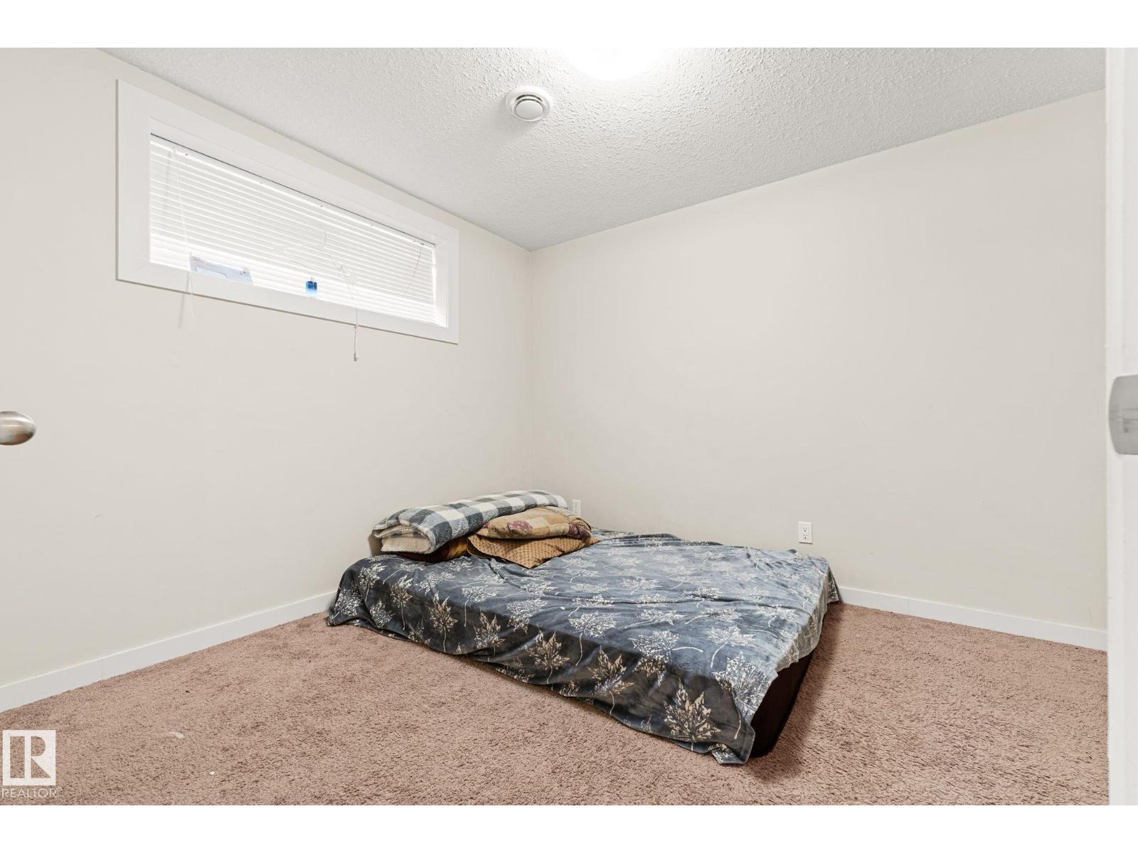 724 40 AV NW - 45
