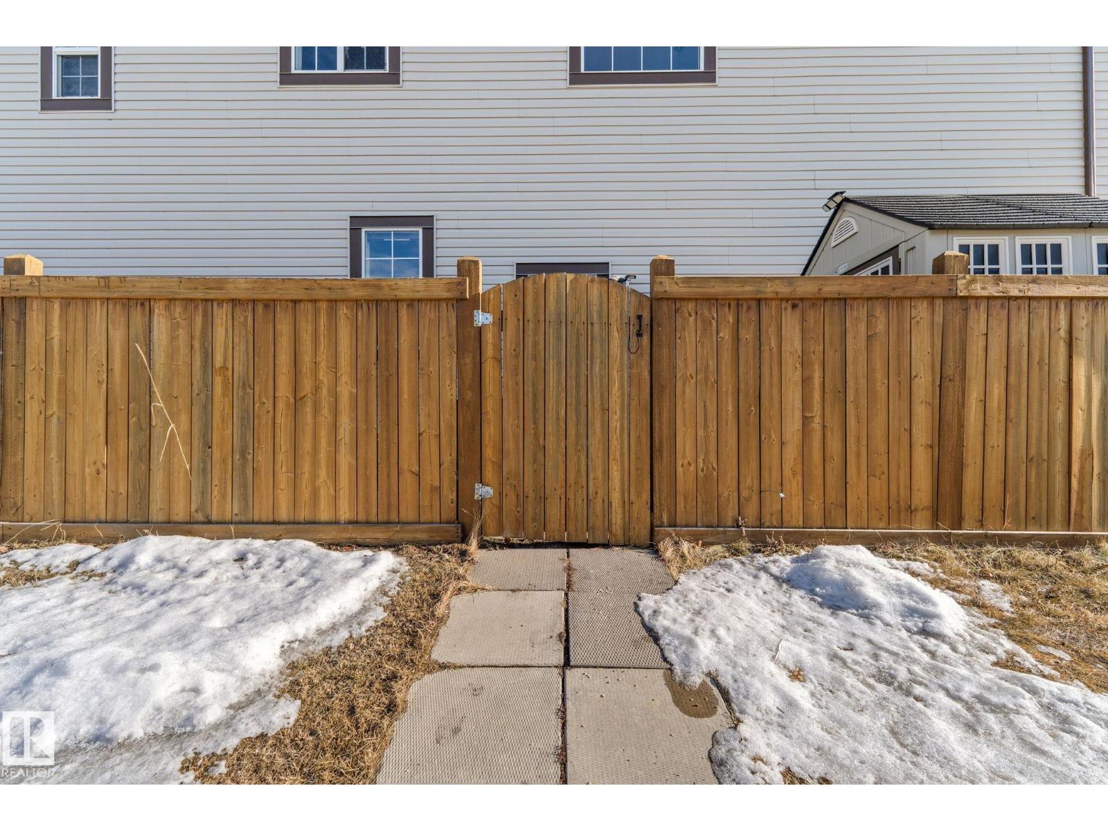 724 40 AV NW - 55
