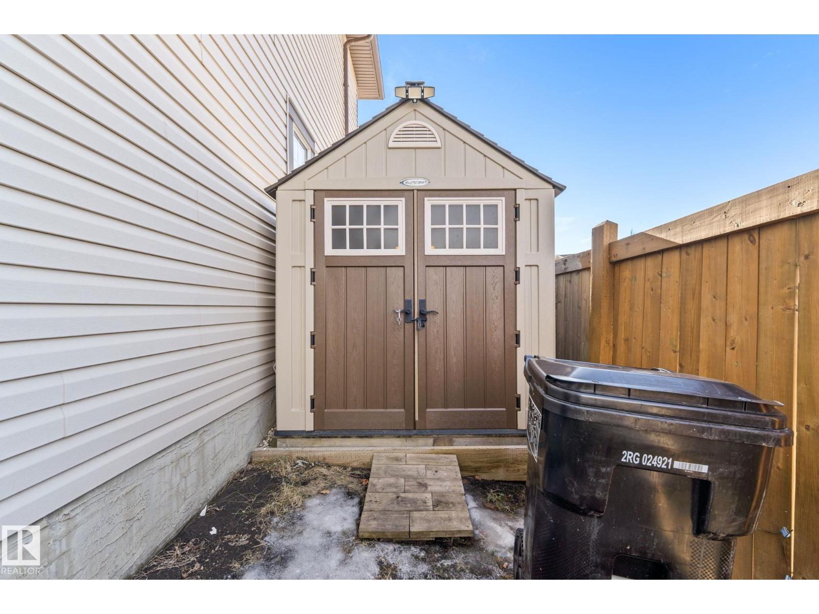 724 40 AV NW - 57