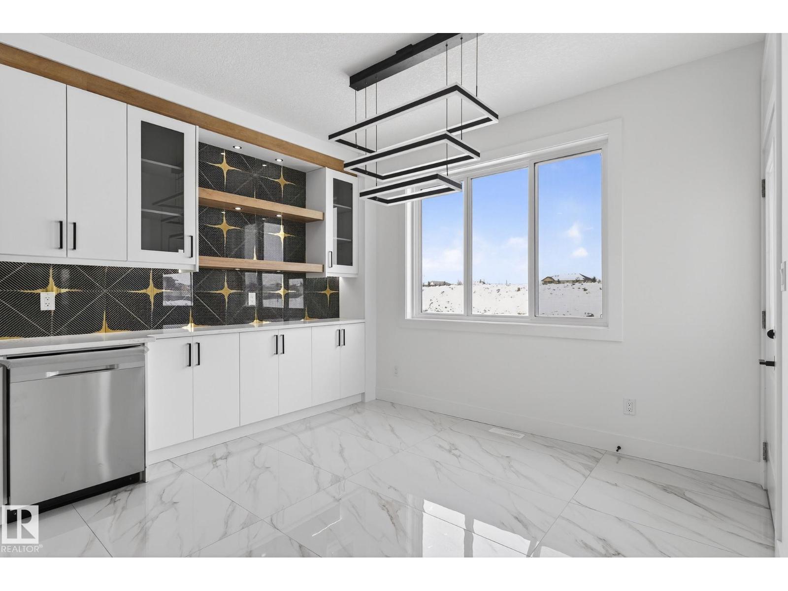 2322 63 AV NE - 8