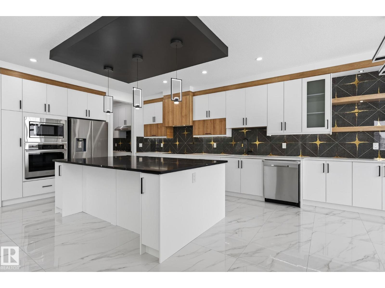 2322 63 AV NE - 9